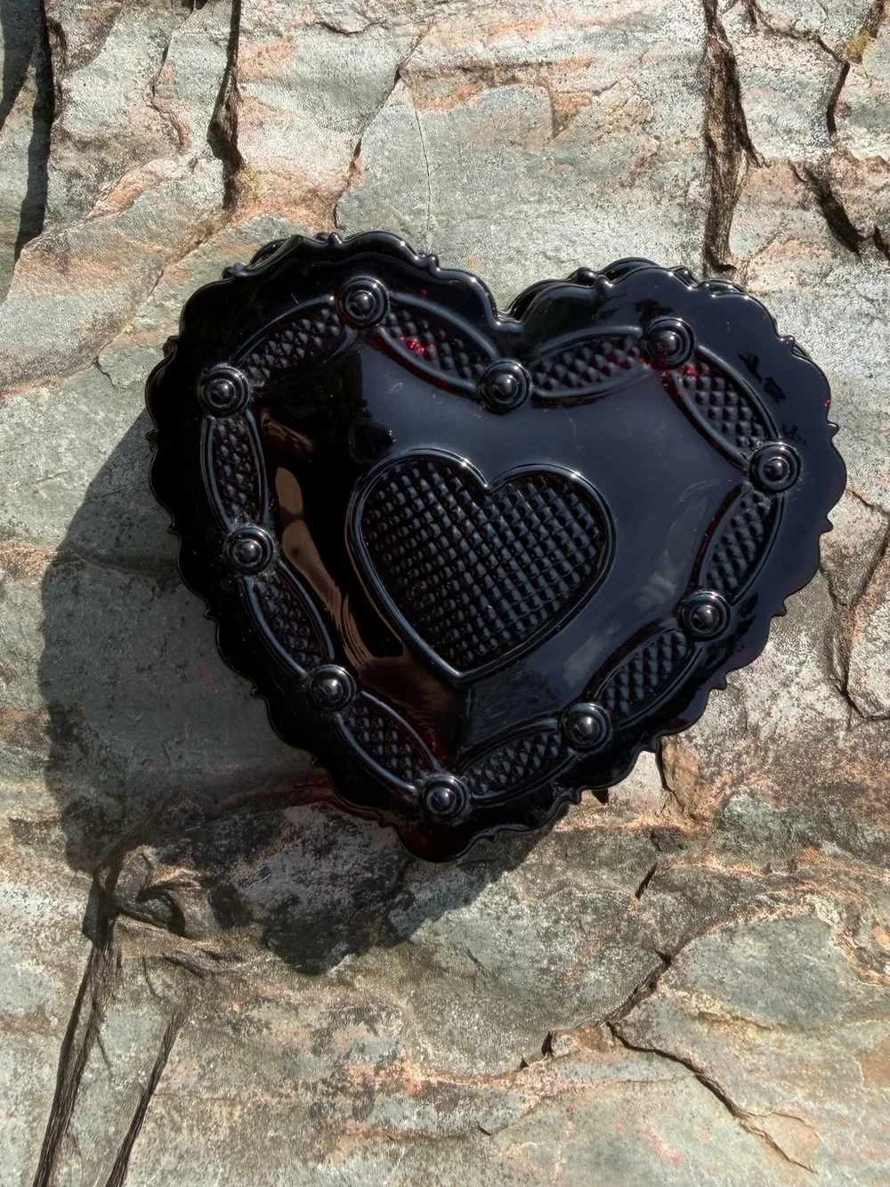 Vintage Avon Heart Cape Cod Red Glass Jewelry Trinket Dish